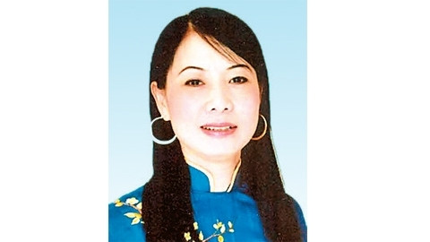 永福省委书记、省人民议会主席黄氏翠兰。