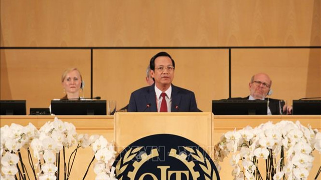 越南劳动荣军社会部部长陶玉容在第108届国际劳工大会全体会议上发言。（图片来源：越通社）