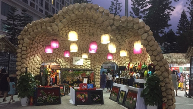 展位之一。（图片来源：人民报网）
