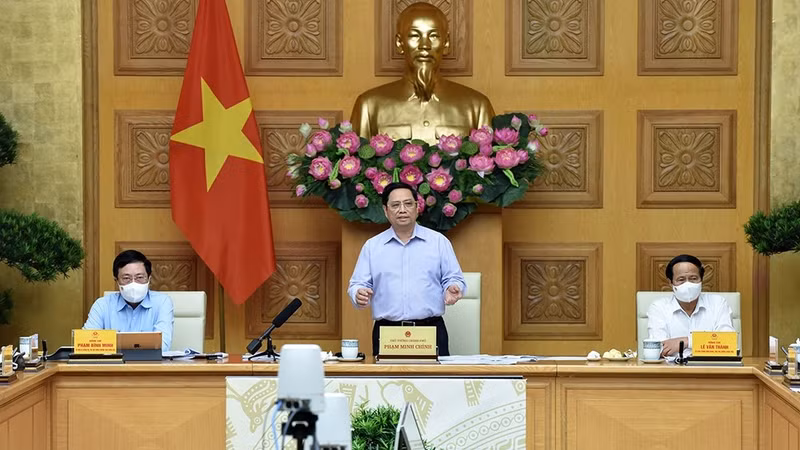 范明正总理主持会议。（陈海 摄）