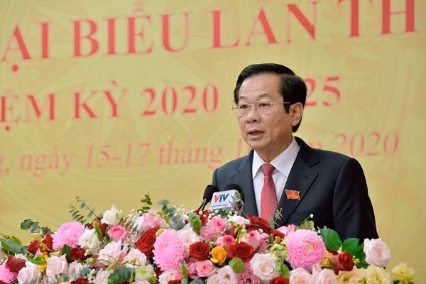 杜清平同志当选为越共坚江省第十一届省委书记