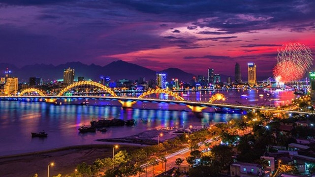附图。