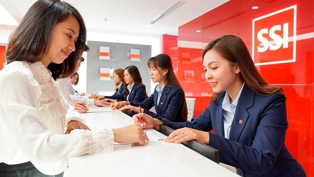 越南西贡证券公司（SSI）以12.32%的市场份额占比位居第一。