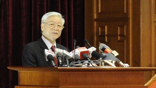 越共第十二届中央委员会第五次全体会议今日开幕。越共中央总书记阮富仲主持会议并致开幕词。（图片来源：人民报网）
