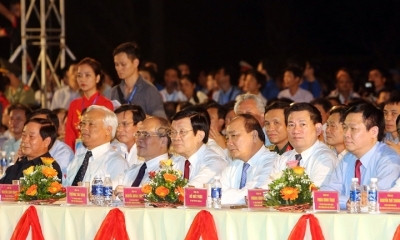越南国家主席张晋创与中央部委领导代表出席典礼。