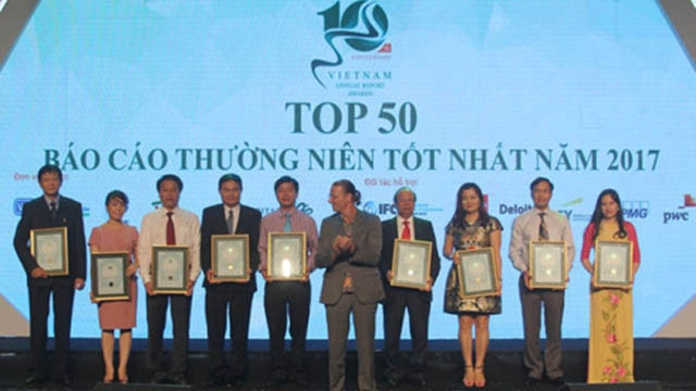 获奖的企业代表。（图片来源：VOV）