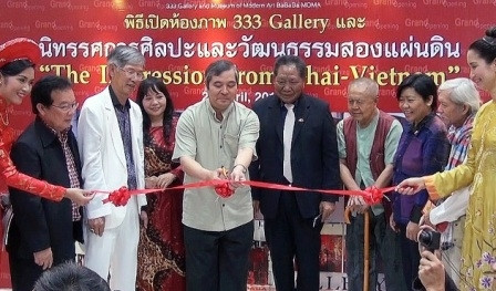 由泰国画家创作关于越南的图片展在曼谷亮相。 (Photo: 图片来源：越通社)