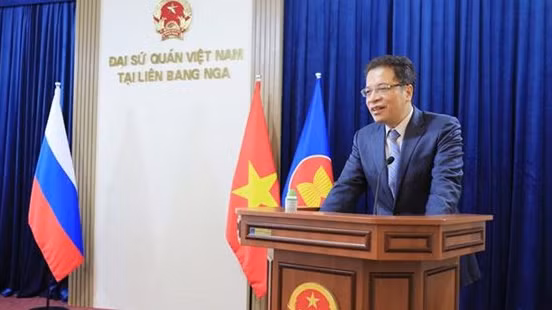 越南驻俄罗斯大使邓明魁。
