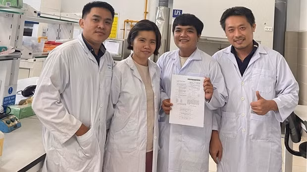 获得美国专利及商标局的专利证书的研究组。（图片来源：由VPI供图）