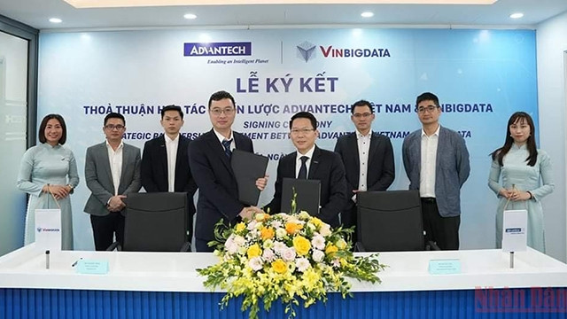 研华与VinBigData签署提供人工智能解决方案的合作协议。