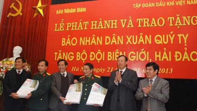 人民报》于1月21日举行《人民报》新春特刊发行仪式。 (Photo: 图片来源：维玲 摄)