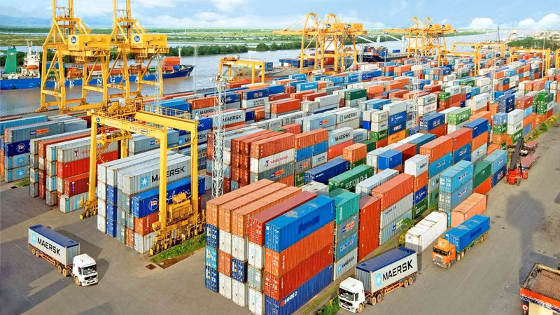 图为：越南海防港集装箱堆场。（图片来源: vinalines.com.vn）