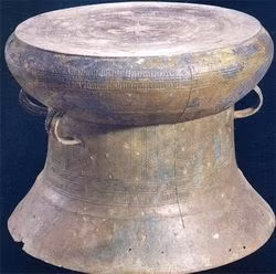 玉缕铜鼓。 (Photo: 图片来源：越南社会主义共和国政府门户网站)