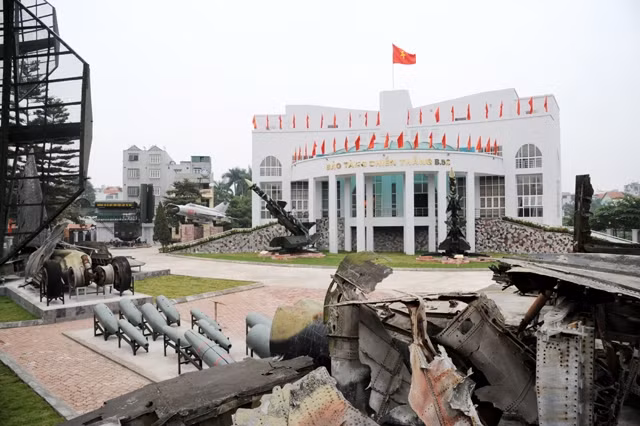 美国B-52战略轰炸机战胜博物馆展示陈列近一千个宝贵资料。