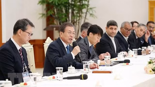 韩国总统文在寅发表讲话。（图片来源：越通社）