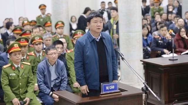 丁罗升以“故意违反国家经济管理规定并造成严重后果罪”被判13年监禁。