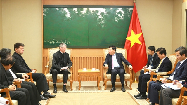 政府常务副总理范平明会见梵蒂冈圣座国务院与各国关系部门副秘书长瓦霍夫斯基。