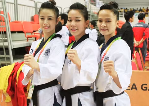 周雪云、阮氏丽金和阮垂春玲。