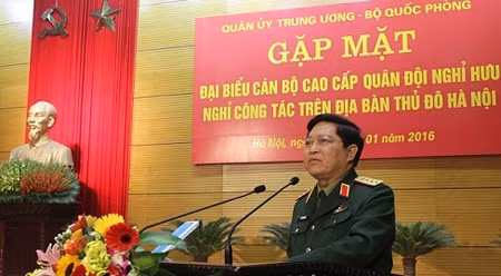 吴春历大将在见面会上致辞。