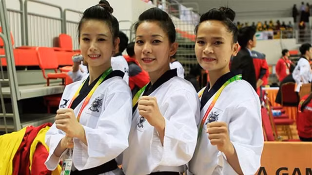 周雪云、阮氏丽金、阮氏秋银等三名跆拳道运动员。（图片来源：越南快讯报网）