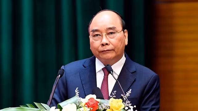 国家主席阮春福在会上讲话。