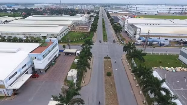 附图：海防市发展各新工业区。