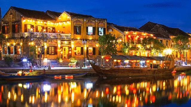 会安夜景。