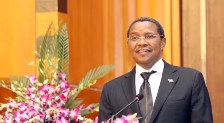 坦桑尼亚总统贾卡亚•姆里绍•基奎特。