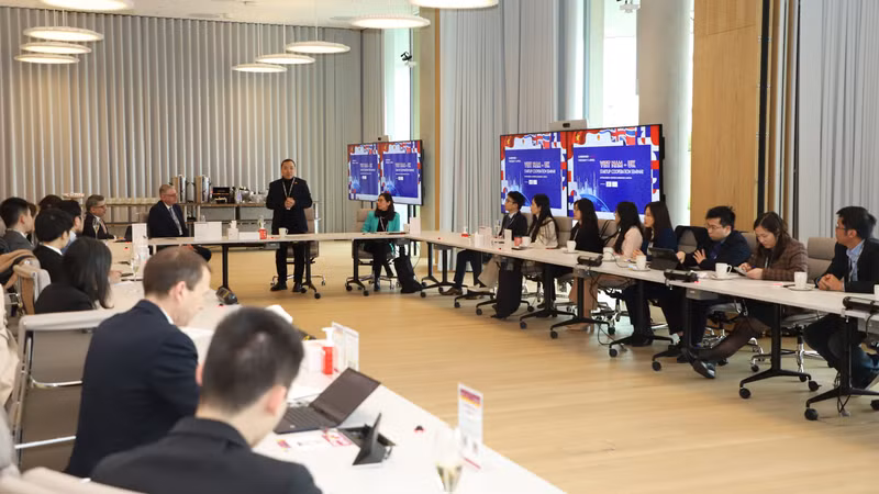 研讨会全景。（图片来源：越通社）