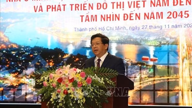 中央经济部副部长阮德显发表讲话。（图片来源：越通社）