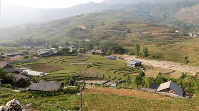 附图：沙巴景观。
