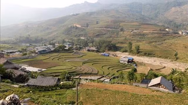 附图：沙巴景观。