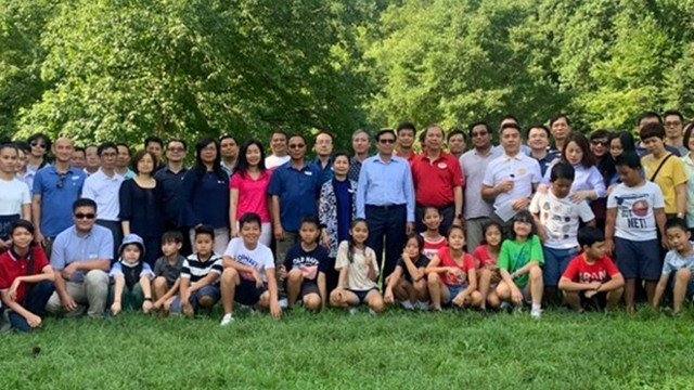 越老两国驻美国大使馆举行友好交流会。（图片来源：越通社）