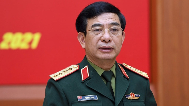 国防部部长潘文江大将。