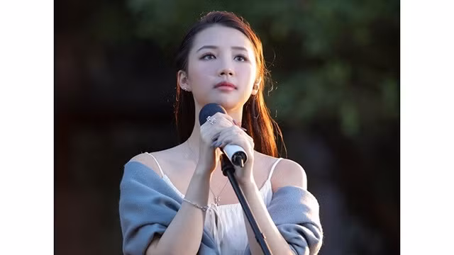 越南女歌手Amee。