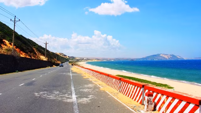 美奈的DT716沿海公路。