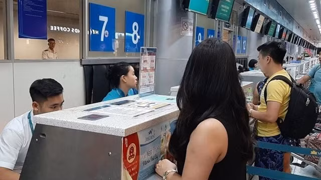 附图。