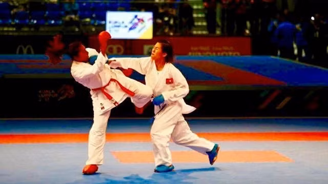 阮氏乖为越南空手道摘得历史性金牌。（图片来源：W.K.F.）