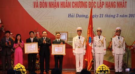 工贸部红星大学荣获一级独立勋章。（图片来源：VGP）