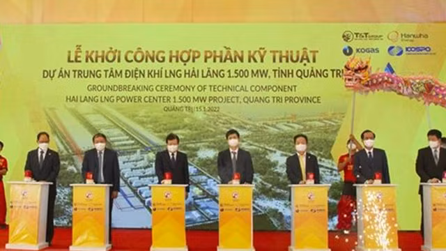 广治省海陵液化天然气发电中心项目正式动工仪式。