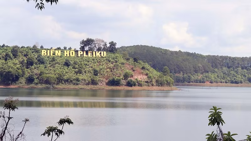 海湖旅游区的诗意之美。（图片来源：越通社）