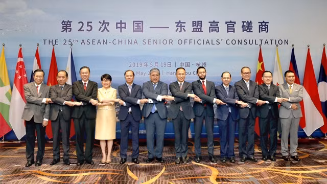 与会代表合影。