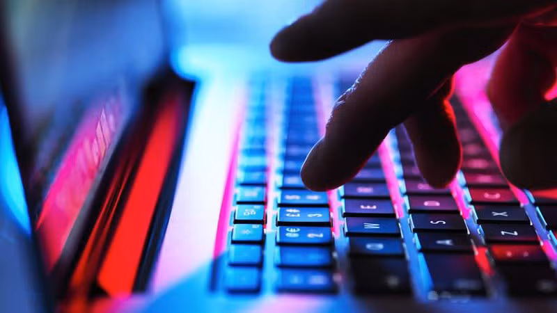 法国对Google和Facebook处以重罚。