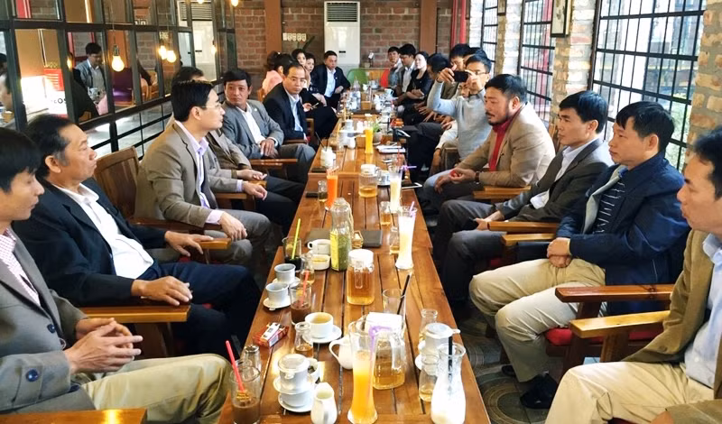 每个月举行一次的企业咖啡活动。（图片来源：广宁报网）