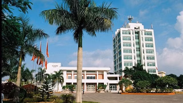 河内国家大学。