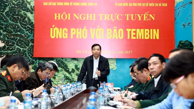 越南农业与农村发展部部长阮春强主持会议。