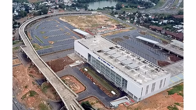 胡志明市客运东站新站成为全国规模最大的客运站。 
