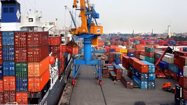 附图：2018年越南进出口额达4820亿多美元。