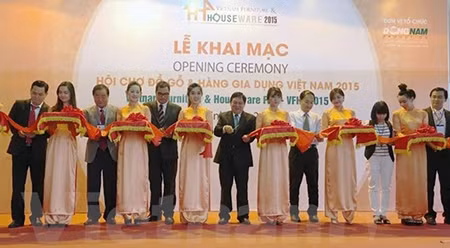 2015年越南木制品与家居用品展销会开幕式。（图片来源：越通社）