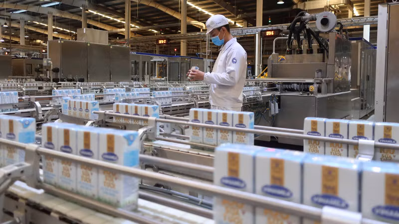 Vinamilk的现代化生产线。